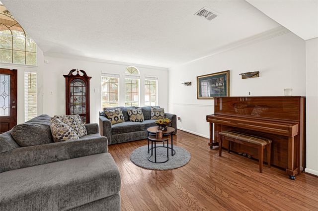 11506 Autumn Chase Drive, Houston, TX 77065