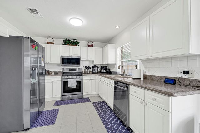 11506 Autumn Chase Drive, Houston, TX 77065