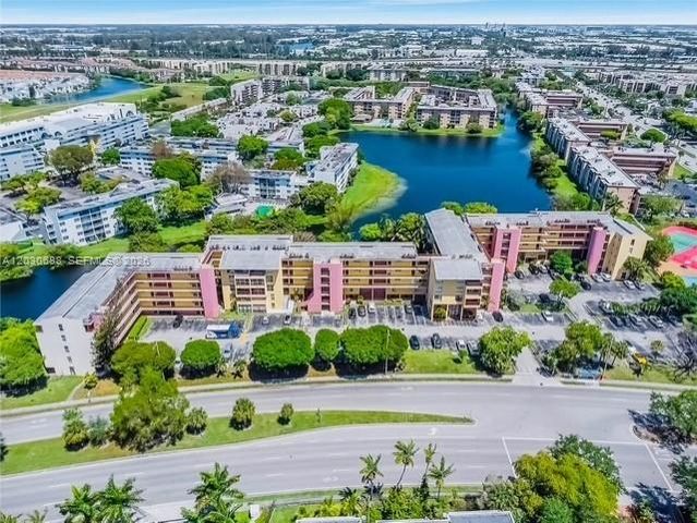 8775 Park Boulevard 309, Miami, FL 33172
