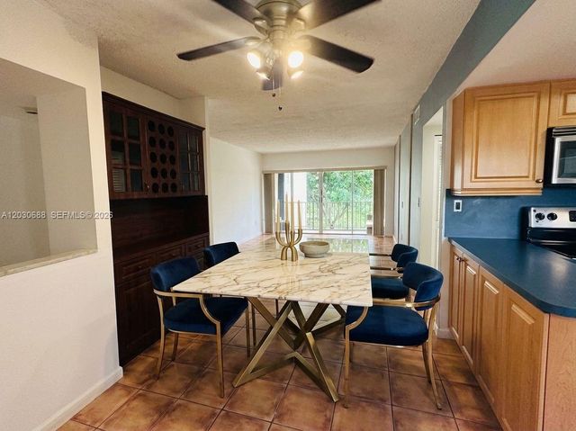 8775 Park Boulevard 309, Miami, FL 33172