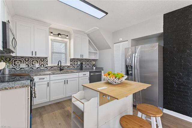 34 Alden AVE, Portsmouth, VA 23702