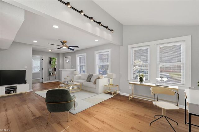 34 Alden AVE, Portsmouth, VA 23702