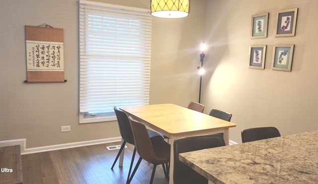 406 College Crossing, Rolling Meadows, IL 60008