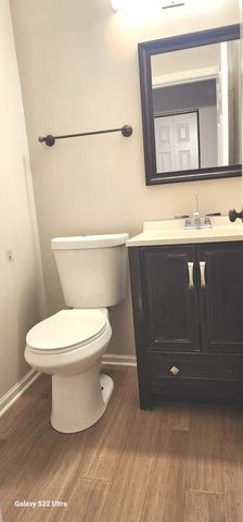 406 College Crossing, Rolling Meadows, IL 60008