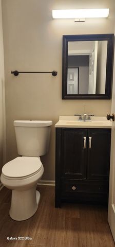 406 College Crossing, Rolling Meadows, IL 60008