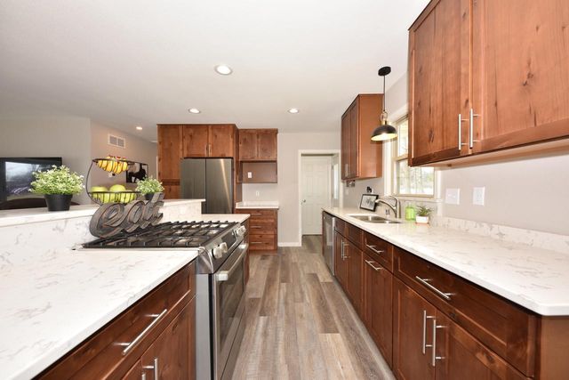 14408 Kostner LANE, New Berlin, WI 53151