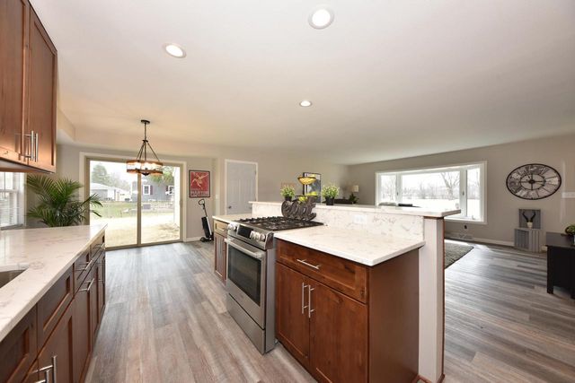 14408 Kostner LANE, New Berlin, WI 53151