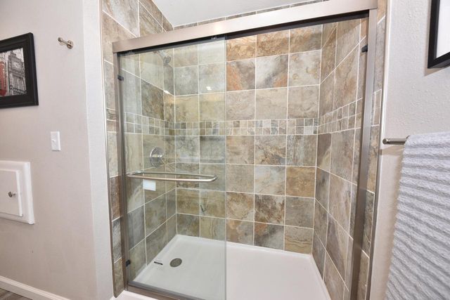 14408 Kostner LANE, New Berlin, WI 53151