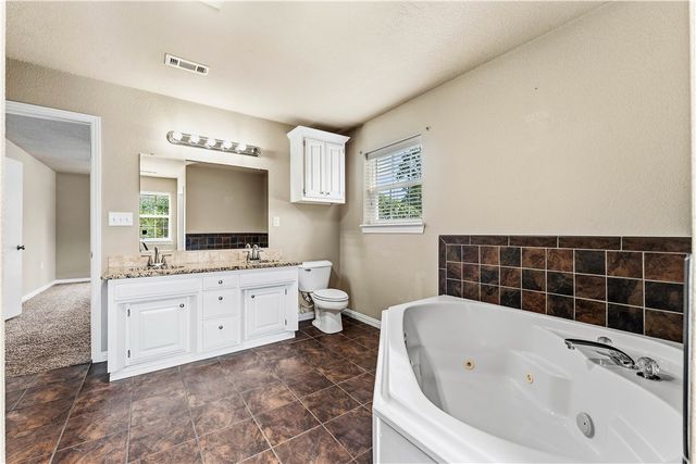 8772 Pageant Drive, Rogers, AR 72756