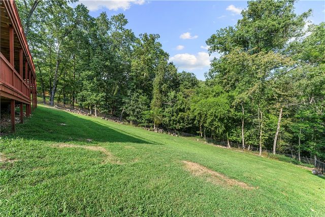 8772 Pageant Drive, Rogers, AR 72756