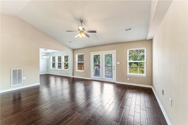 8772 Pageant Drive, Rogers, AR 72756
