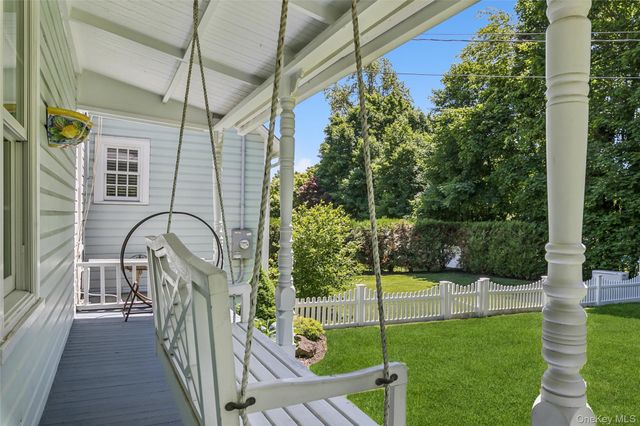 29 Three Sisters Road, Saint James, NY 11780