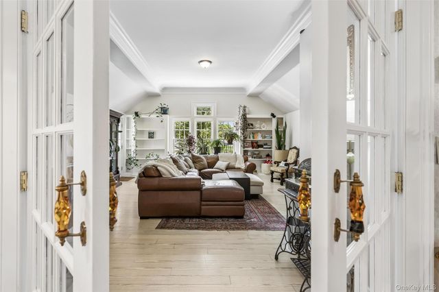 29 Three Sisters Road, Saint James, NY 11780