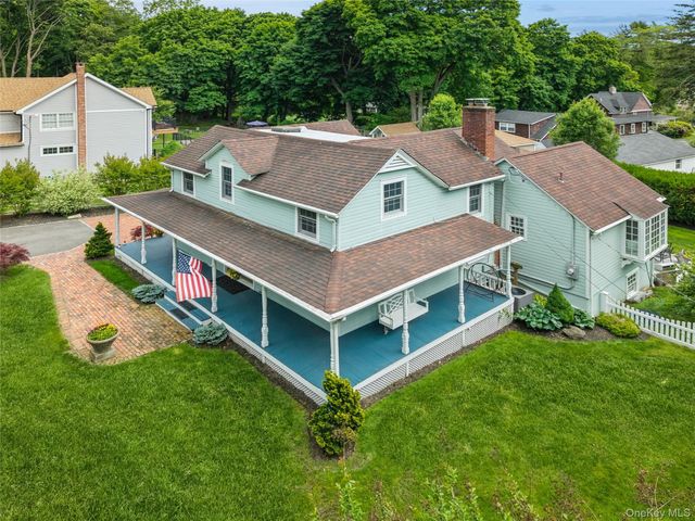 29 Three Sisters Road, Saint James, NY 11780