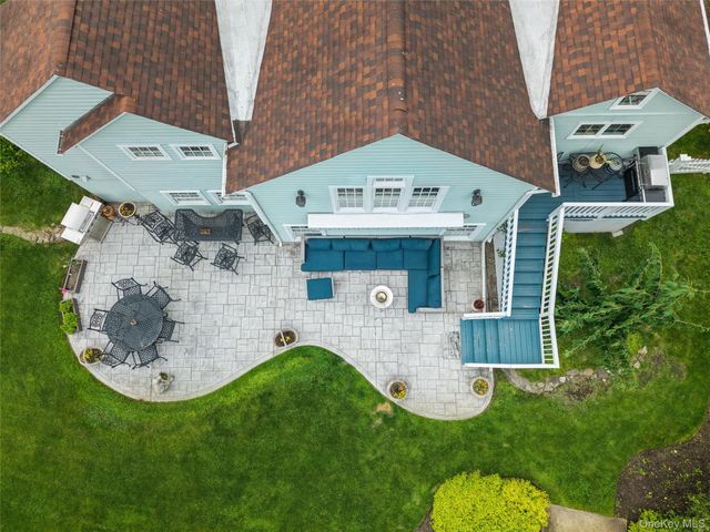 29 Three Sisters Road, Saint James, NY 11780