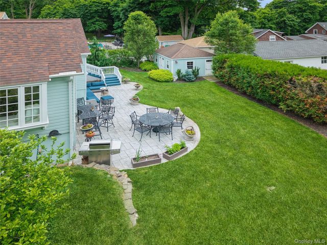 29 Three Sisters Road, Saint James, NY 11780