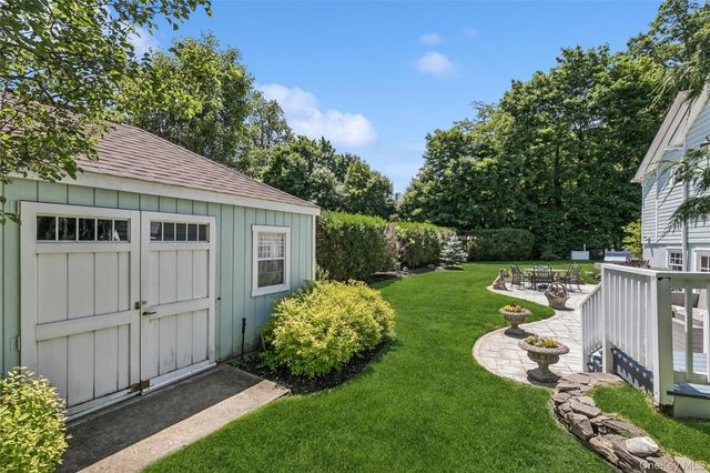 29 Three Sisters Road, Saint James, NY 11780
