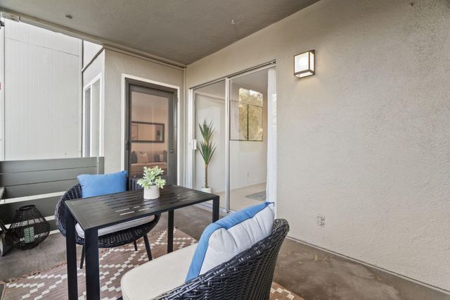 4000 Farm Hill Boulevard 204, Redwood City, CA 94061