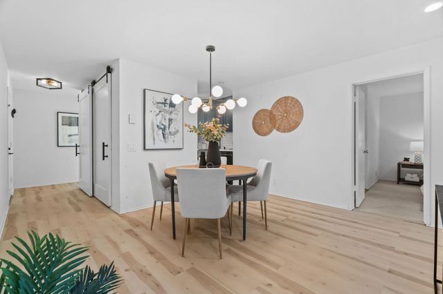 4000 Farm Hill Boulevard 204, Redwood City, CA 94061