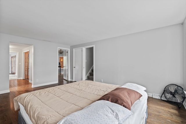 15285 State Street, South Holland, IL 60473