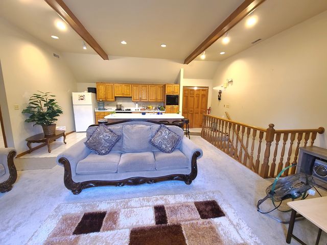 15285 State Street, South Holland, IL 60473