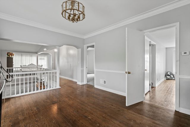 15285 State Street, South Holland, IL 60473