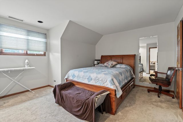 15285 State Street, South Holland, IL 60473