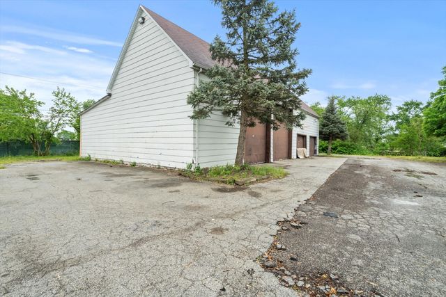 15285 State Street, South Holland, IL 60473