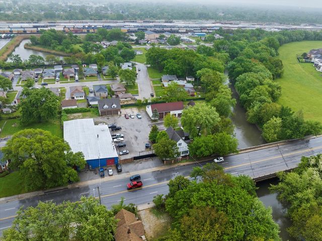 15285 State Street, South Holland, IL 60473