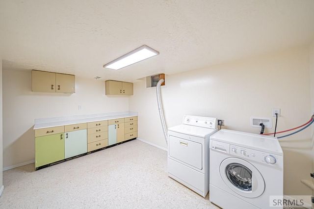 668 Westhill Avenue, Idaho Falls, ID 83402