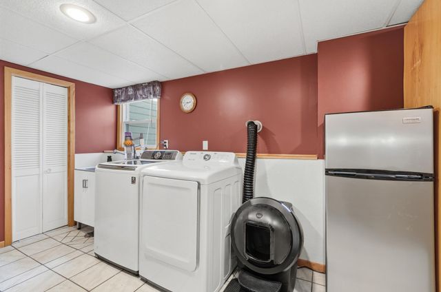 6655 Tanager Lane, Eden Prairie, MN 55346