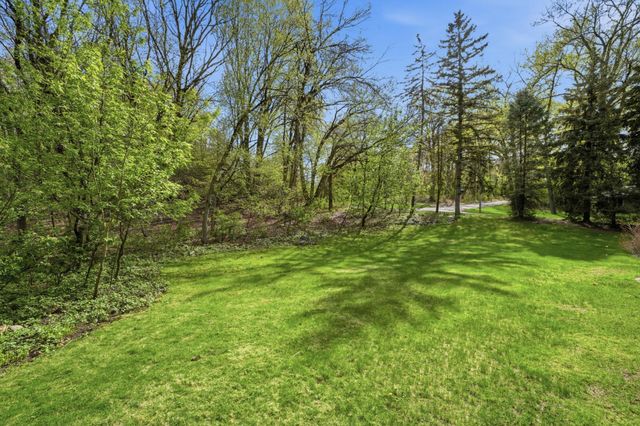 6655 Tanager Lane, Eden Prairie, MN 55346