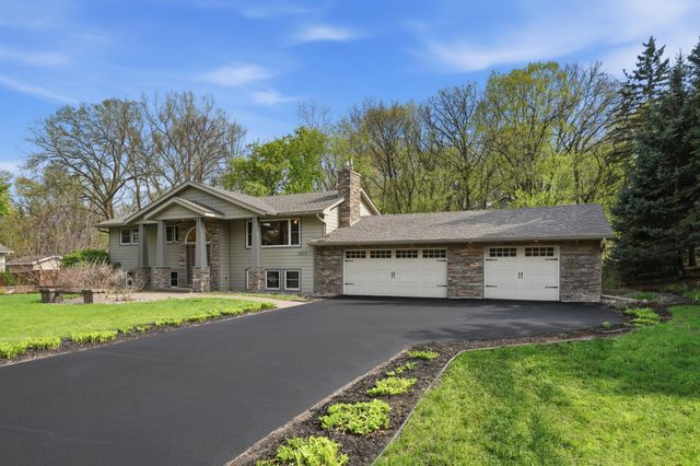 6655 Tanager Lane, Eden Prairie, MN 55346