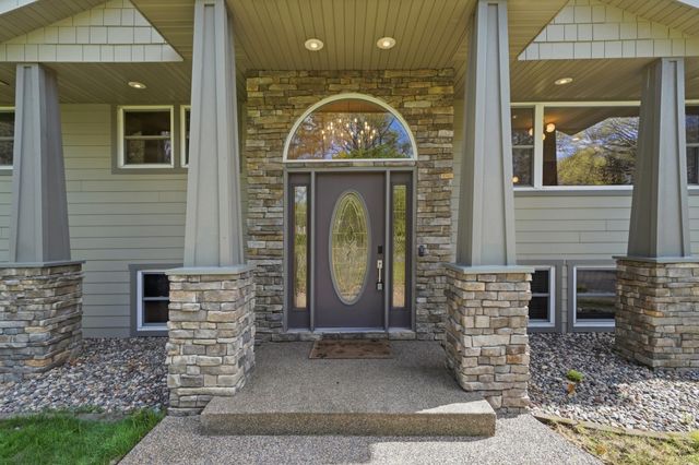 6655 Tanager Lane, Eden Prairie, MN 55346