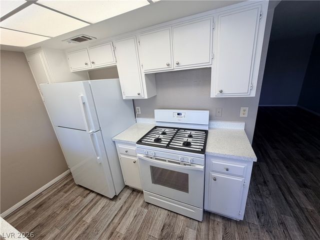 1405 Vegas Valley Drive 52, Las Vegas, NV 89169