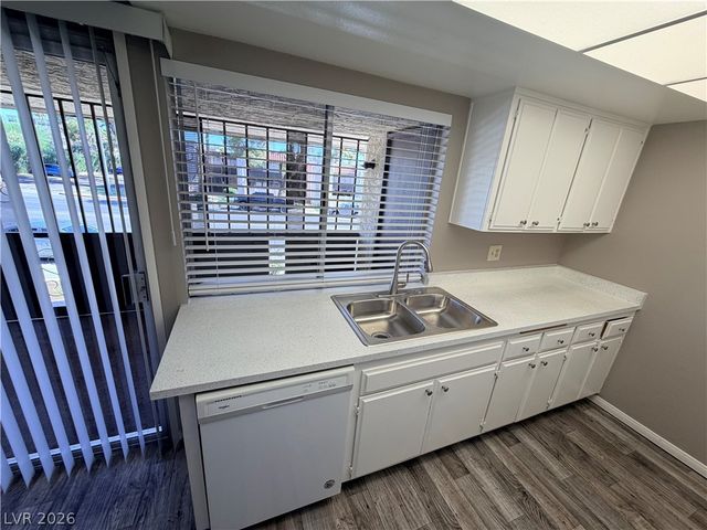 1405 Vegas Valley Drive 52, Las Vegas, NV 89169