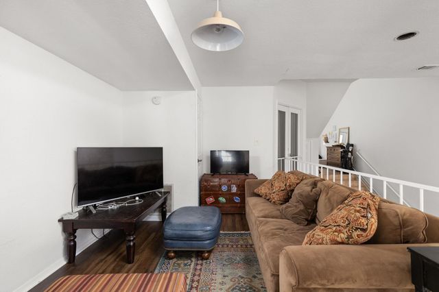 1 Crystal Springs Court CT H, The Hills, TX 78738