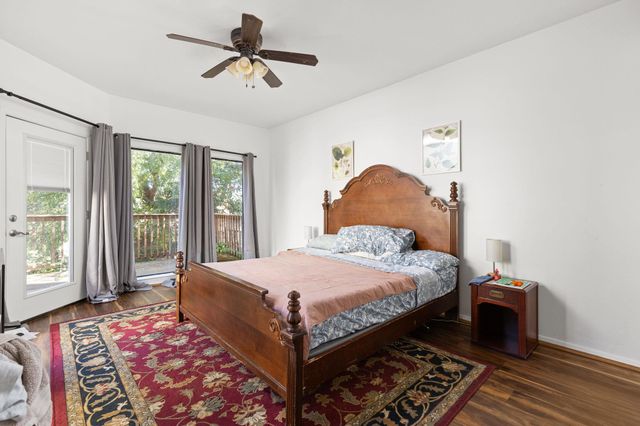 1 Crystal Springs Court CT H, The Hills, TX 78738