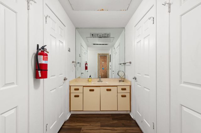 1 Crystal Springs Court CT H, The Hills, TX 78738