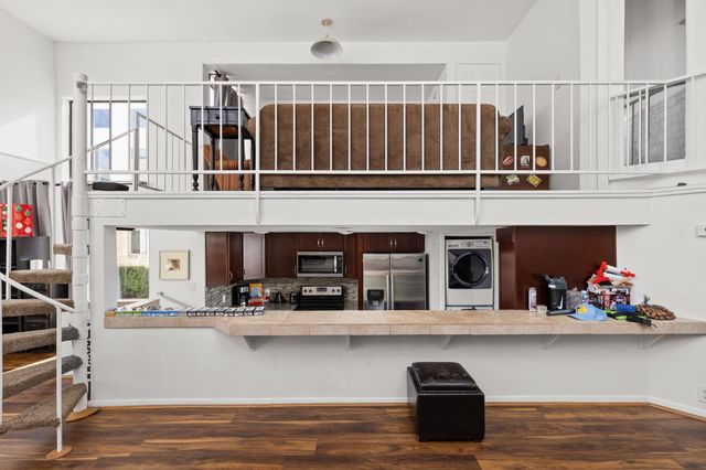 1 Crystal Springs Court CT H, The Hills, TX 78738