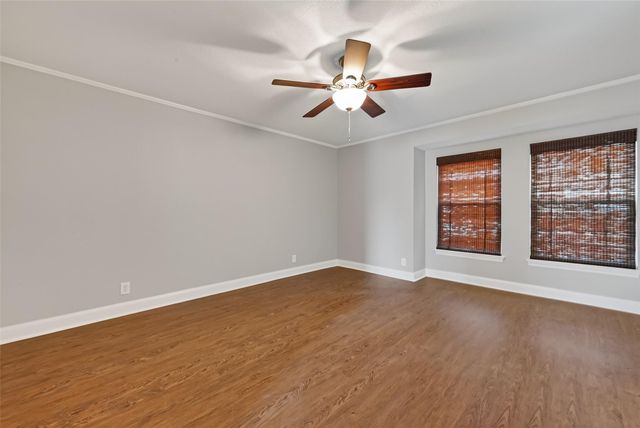 6351 Briar Rose Drive 149, Houston, TX 77057