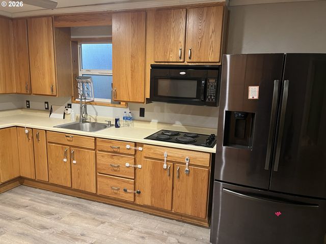 1918 Se 6TH Ave, Camas, WA 98607