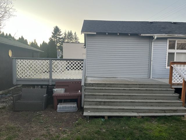 1918 Se 6TH Ave, Camas, WA 98607