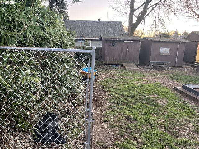 1918 Se 6TH Ave, Camas, WA 98607