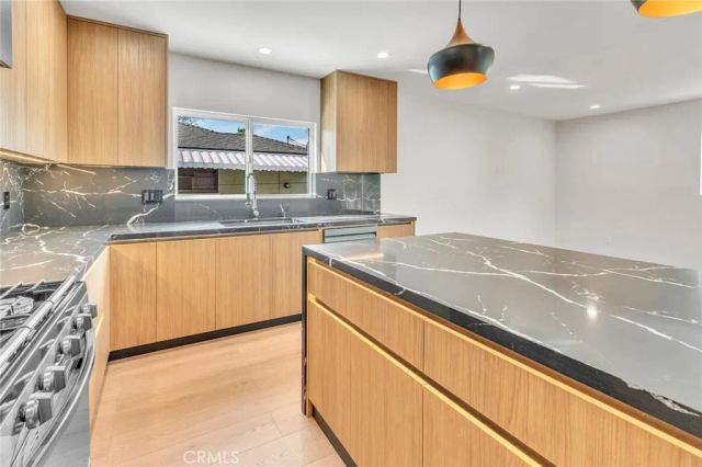 13449 Stagg Street, Panorama City, CA 91402