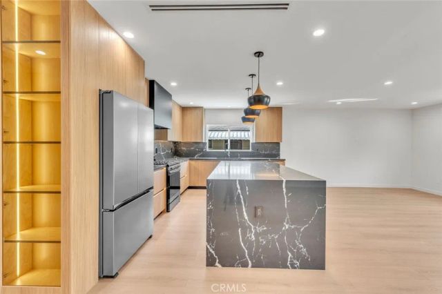 13449 Stagg Street, Panorama City, CA 91402