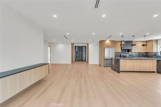 13449 Stagg Street, Panorama City, CA 91402