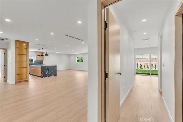 13449 Stagg Street, Panorama City, CA 91402