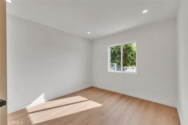 13449 Stagg Street, Panorama City, CA 91402