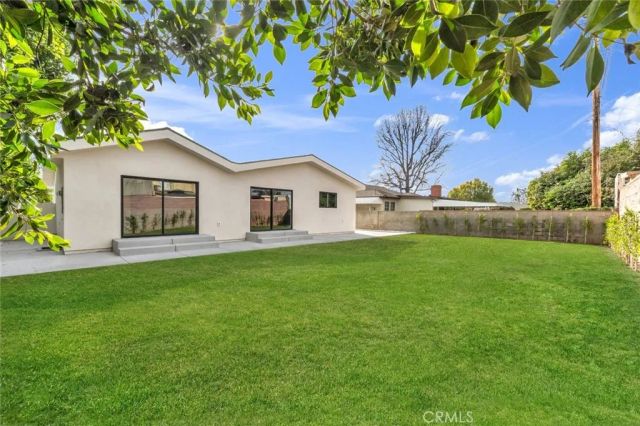 13449 Stagg Street, Panorama City, CA 91402